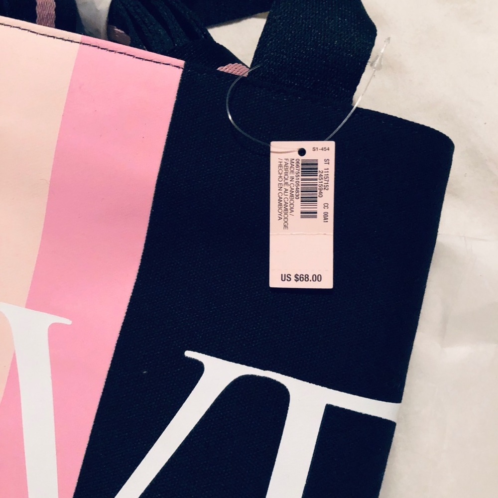 NWT Victoria’s Secret “Love” Bag - Picture 3 of 3